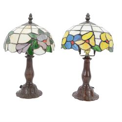 Two tiffany style table lamps, H33cm 