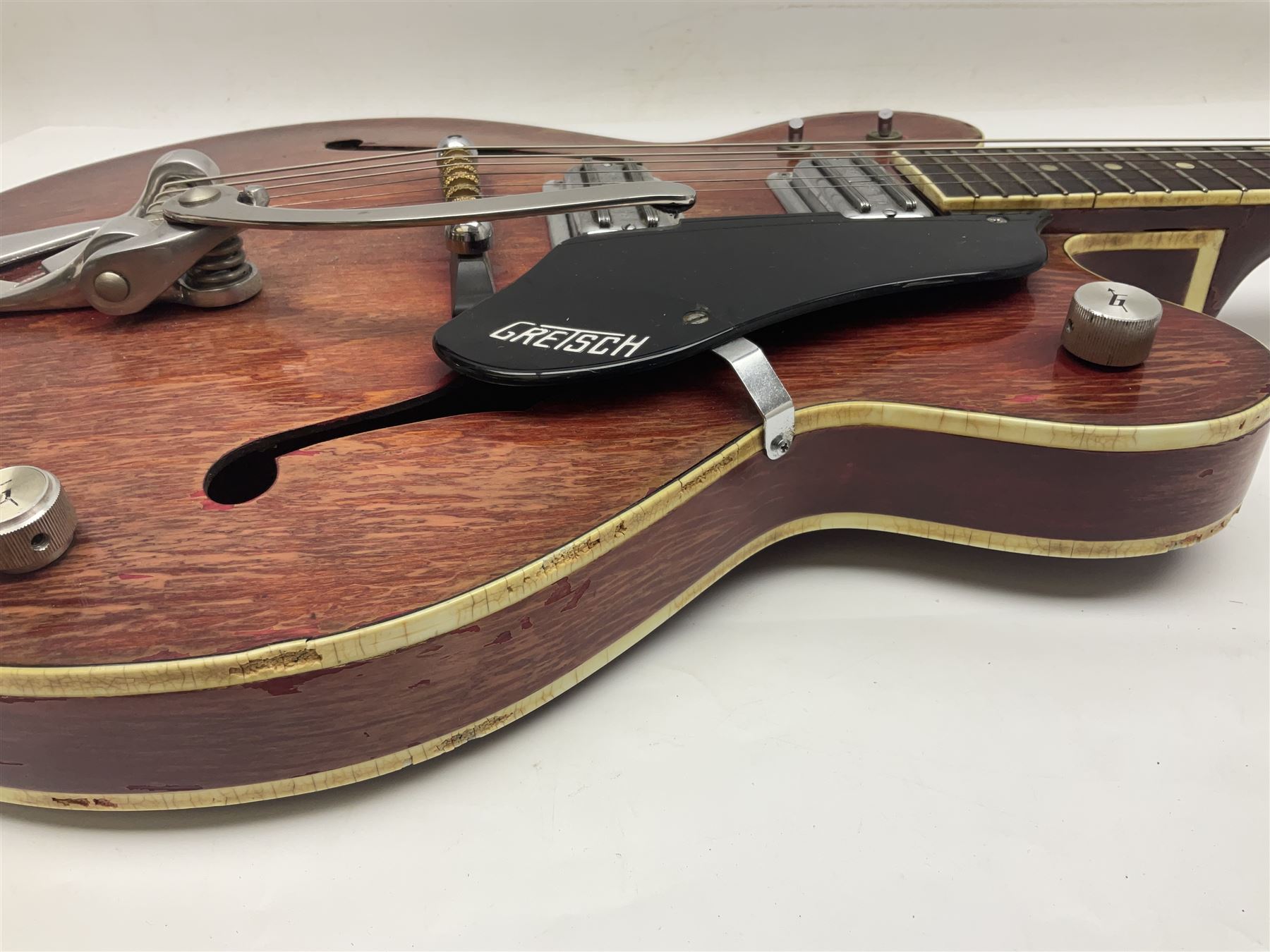 1968 American Gretsch Streamliner semi-acoustic guitar, serial no.89179; L108cm; in original case
