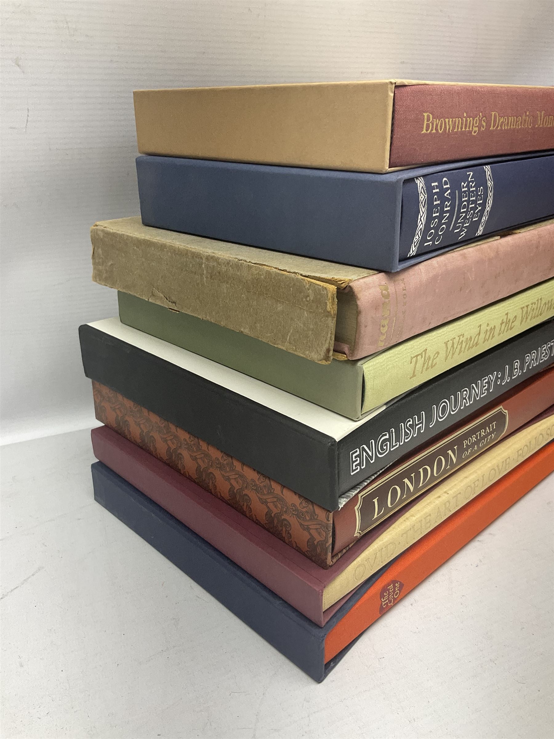 Folio Society; twenty two volumes, to include Wind in the Willows, The Scarlet Pimpernel, The Diary of Nobody, Jude the Obscure, The Great Plague etc 