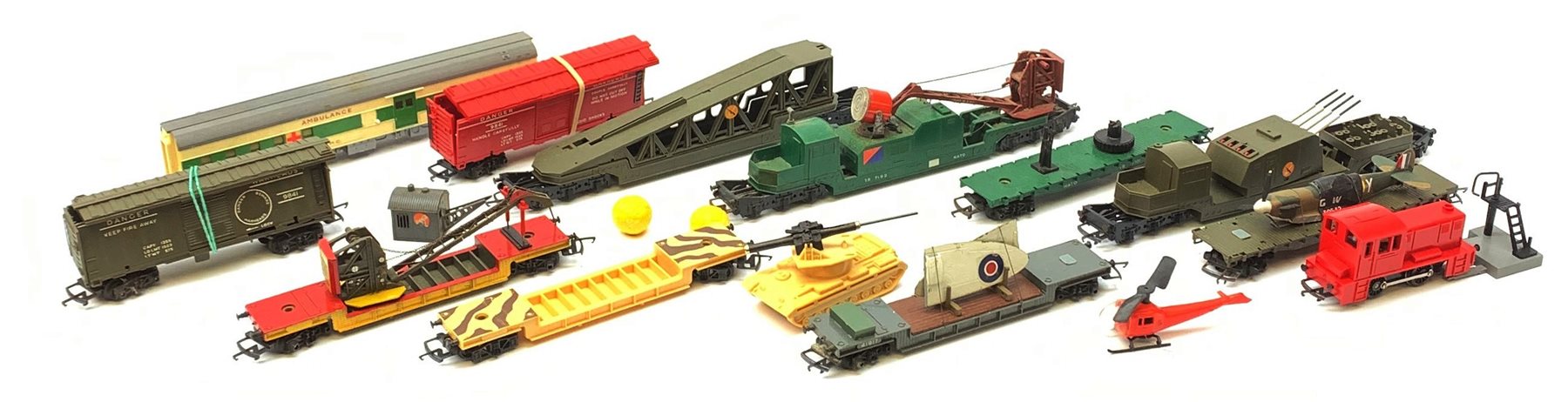 TRIANG HORNBY WAGON Transport De Bois En Boite Ref 235 Ho EUR 35,00