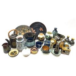 A group of assorted Studio Pottery, to include various Cornish Celtic Pottery, Wold pottery bowl, Micklegate pottery bowl, a small Troika style vase of cylindrical form, etc. 