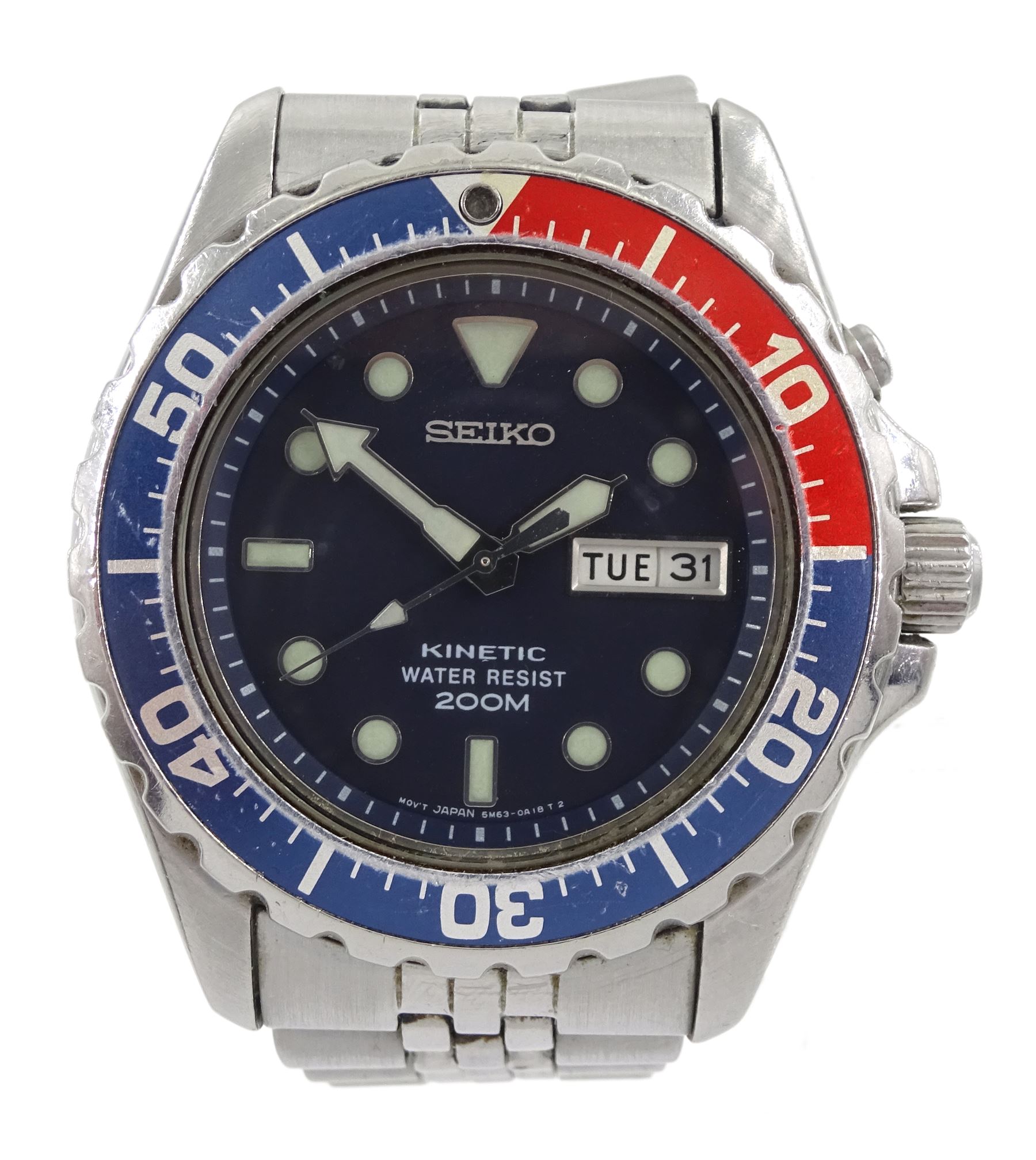 Seiko Kinetic divers 200m stainless steel wristwatch, ref. 5M62-0A10 with  day-date aperture, on original bracelet - Jewellery, Watches, Silver & Coins