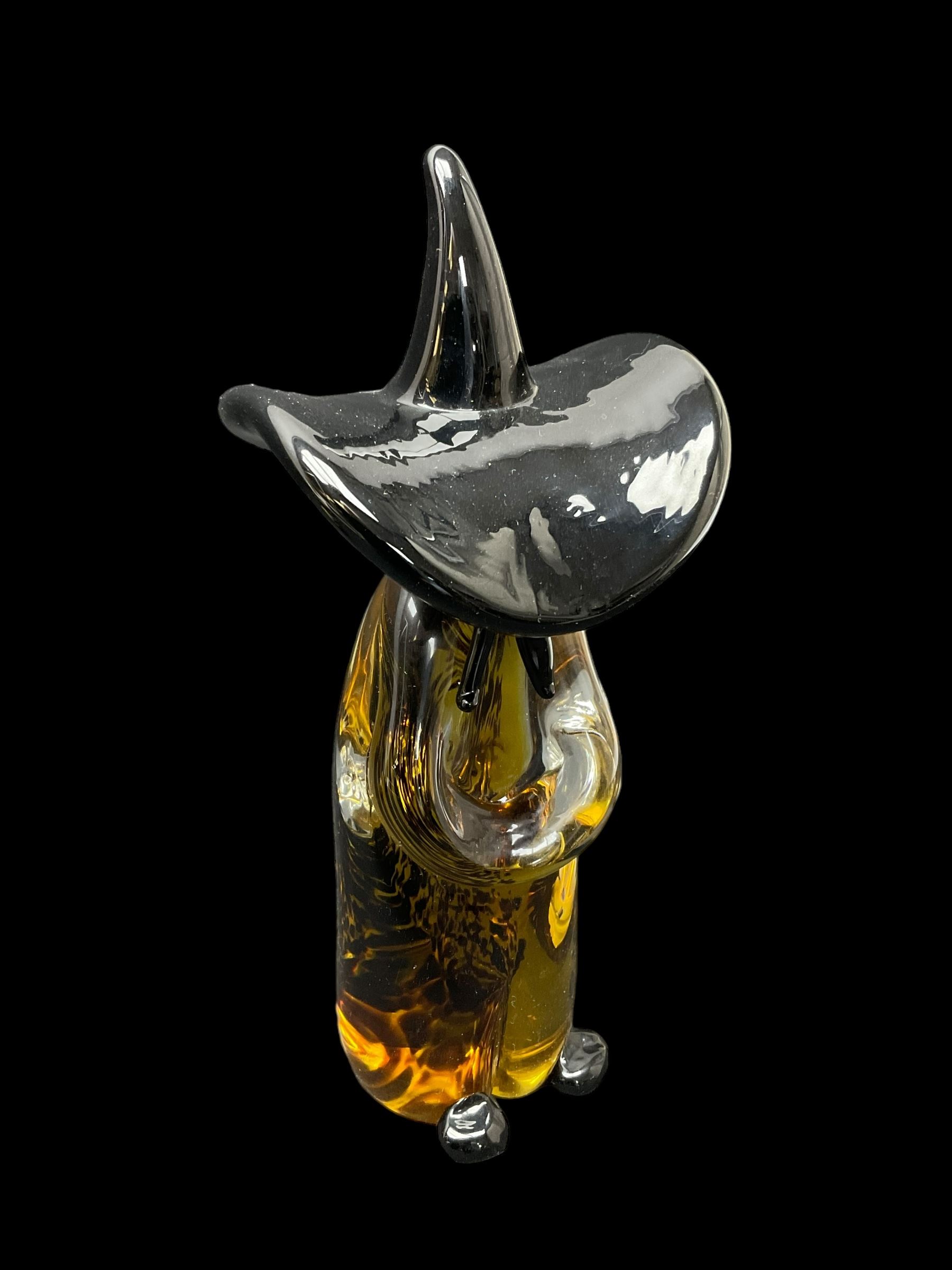 Murano glass cat and figure ina hat, together with tow valletta glass paperweights and bird glass paperweight, cat H20cm 