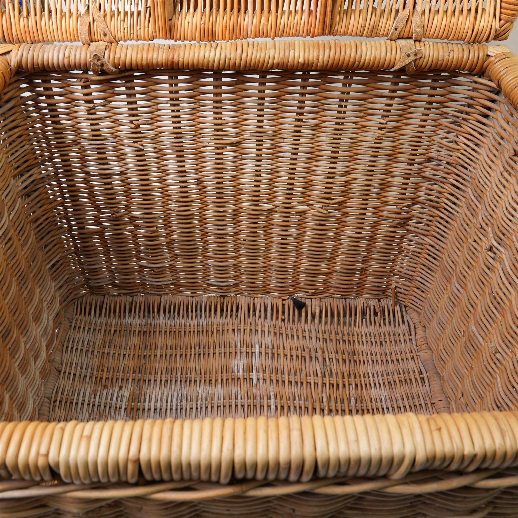 Large wicker basket 68cm x 54cm x 57cm