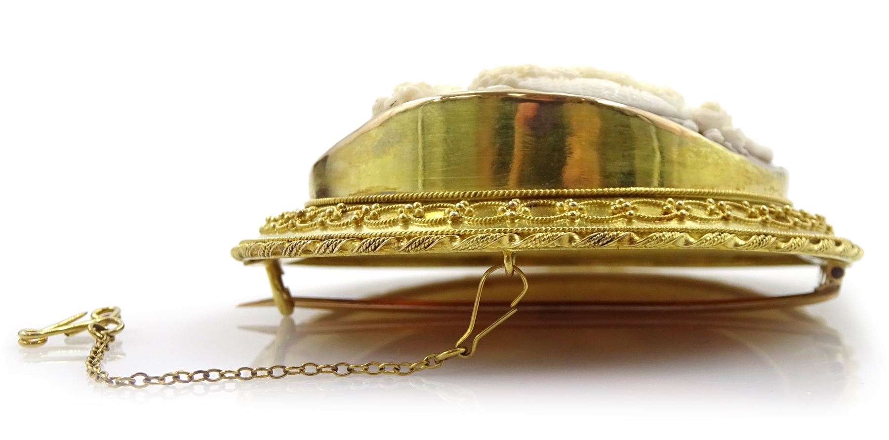 Victorian fine cameo brooch depicting Cupid and Psyche, in 18ct gold Etruscan Revival gold wirework mount, the reverse indistinctly signed Lamary, in original fitted silk and velvet lined case