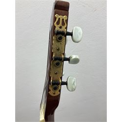 Nagoya Suzuki Model SC240 acoustic guitar with mahogany back and ribs and spruce top, bears label, L101cm; in soft carrying case