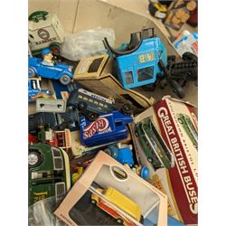 Collection of diecast models, including Lledo Days Gone and Oxford, lego etc 