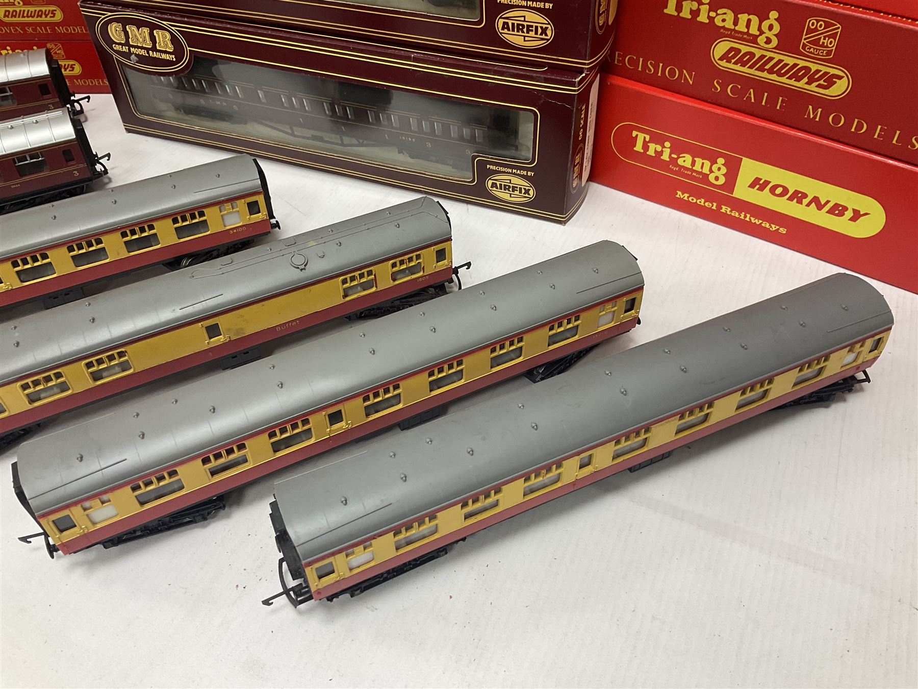 Various makers ‘00’ gauge - twenty three passenger coaches to include buffet cars, sleeping cars, utility van, Pullman coaches etc; mostly Hornby/Tri-Ang boxed (23) 