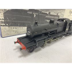 ‘00’ gauge - kit built S&DJR/LMS/BR 2-8-0 no.53807 steam locomotive and tender, finished in BR black with DJH Models box; with further kit built Standard Class 9F 2-10-0 steam locomotive and tender no.92026 finished in BR black (2) 