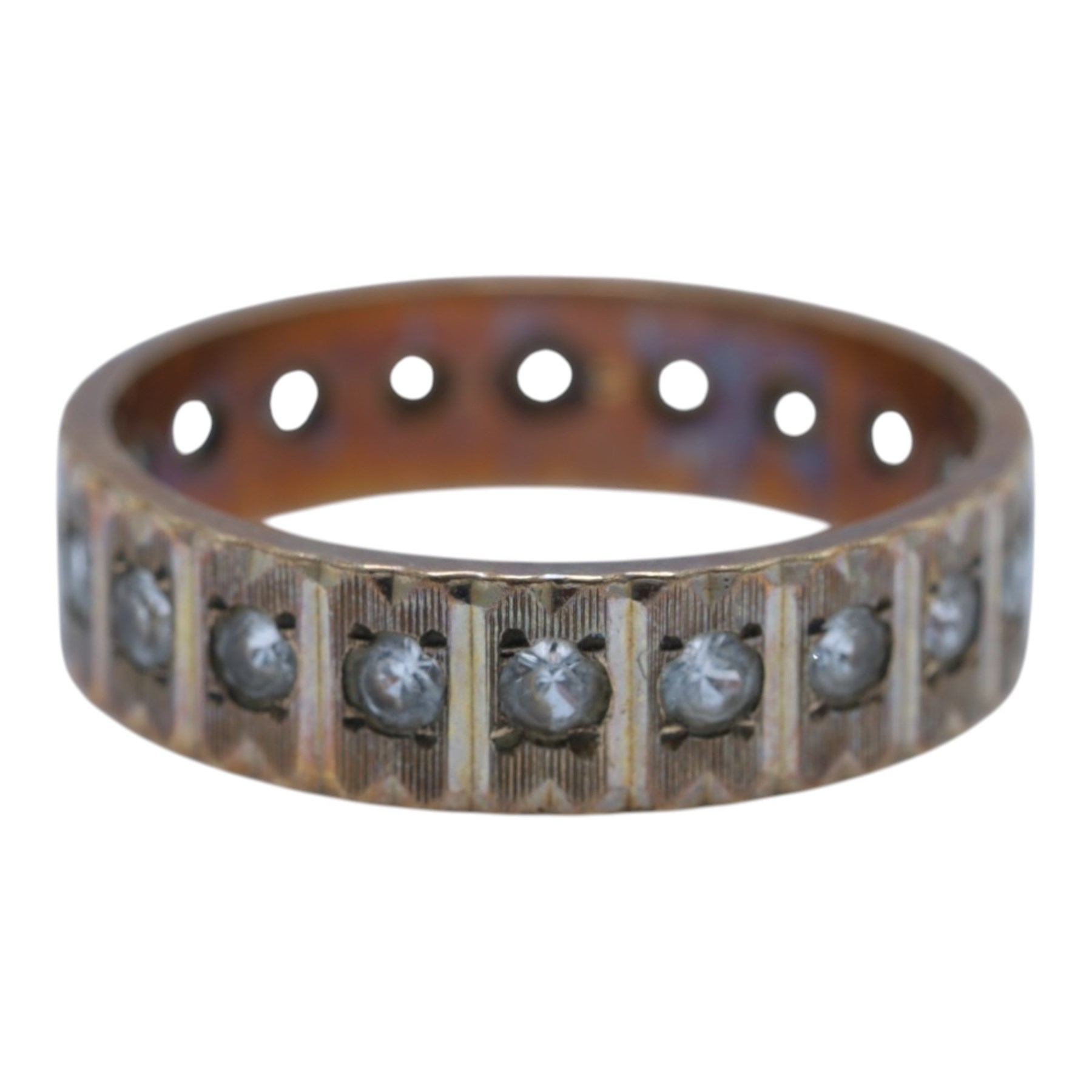 Two 9ct gold stone set rings, comprising paste set eternity ring and an onyx ring, both hallmarked