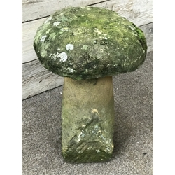  Staddle stone mushroom, D44cm, H64cm  