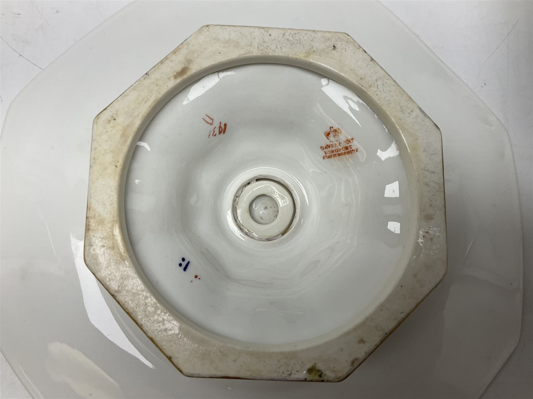 Devonport imari pattern comport set, comprising two tall comports and three low comports, together with twin handled pedestal ovoid vase, decorated with landscape with gilt swan handles, vase H25cm