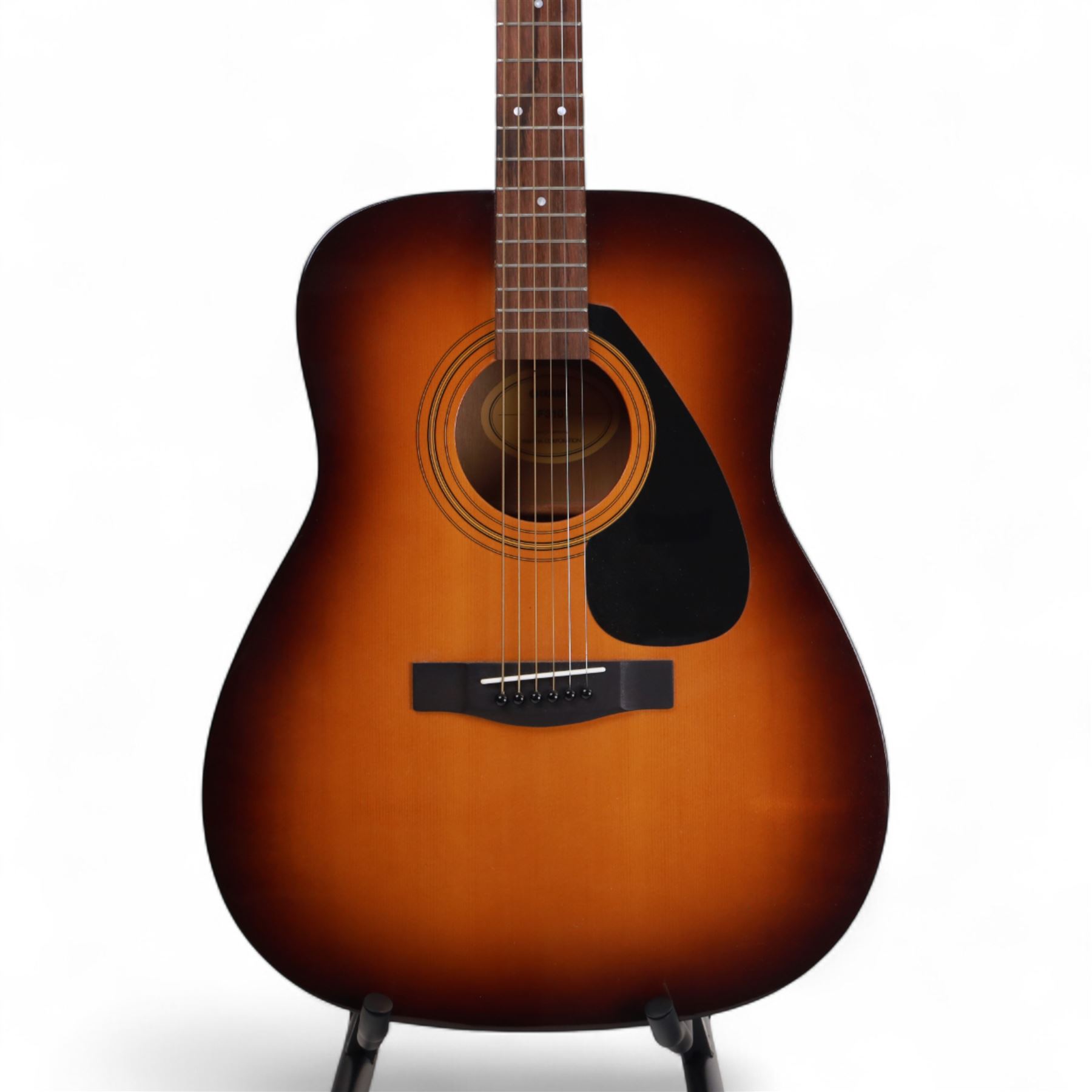 Yamaha F310 acoustic guitar, serial no. HMZ145840, L103cm