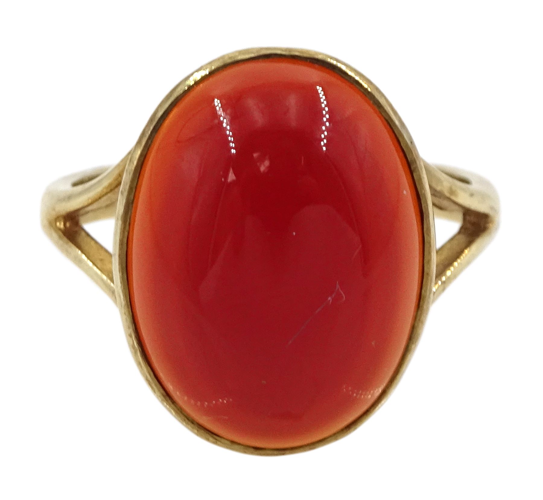 9ct gold single stone carnelian ring, Birmingham 1979