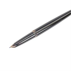 Montblanc no. 32 fountain pen in black finish