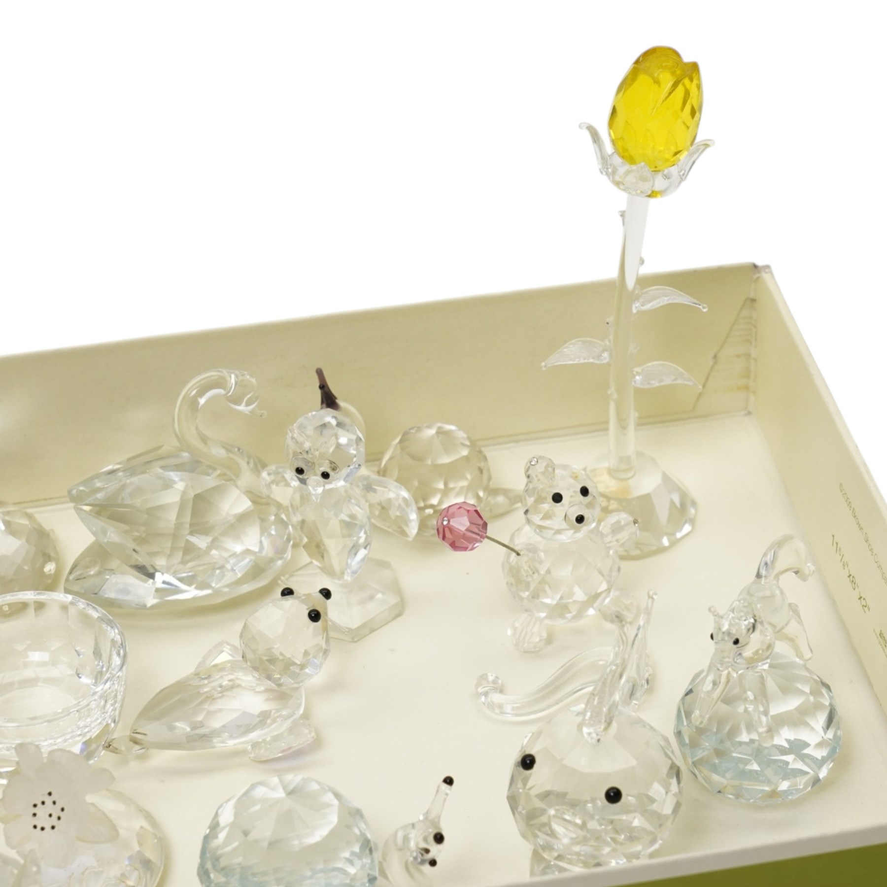 Seventeen Swarovski crystal figures (17)