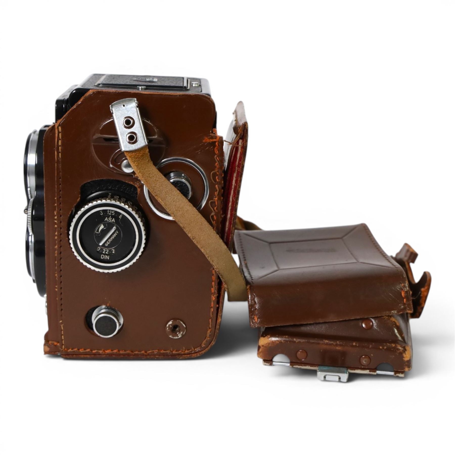 Rollei Franke & Heidecke Rolleiflex Model T medium format TLR camera, serial no. 2384853, with Carl Zeiss Planar 1:3.5 f=75mm and Heidosmat 1:2.8/75 lenses