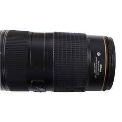 Nikon AF-S Nikkor 80-400mm f/4.5-5.6G ED VR lens, boxed with carry case