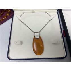 Silver-gilt drip design Lucy Q necklace, designed by Lucy Quartermaine, amber necklaces, silver-gilt stone set heart pendant, 10ct gold single stone set stud earrings, silver interchangeable pearl hoop earrings and a collection of costume jewellery and wristwatches 