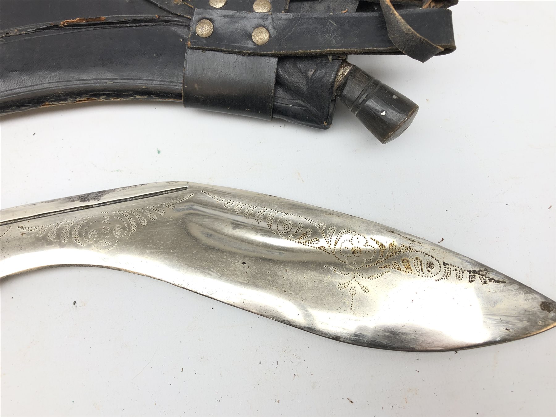 Kukri Knife, 28cm curved blade dot prick decorated with scrolls and