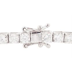 18ct white gold diamond bracelet, four claw set with fifty-one round brilliant cut diamonds, stamped 750, total diamond weight approx 6.35 carat