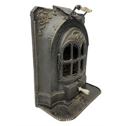 Early 20th century French La Salamandre cast iron stove