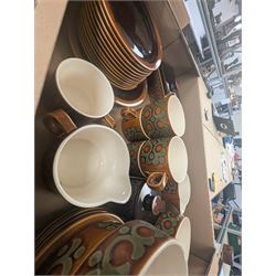 Collection of Hornsea pottery, to include green glazed bird ashtray designed by John Clappison, Bronte pattern part tea and dinner service, including butter dish, teapot, tureen, platter, dinner plates, side plates, oil and vinegar bottles, Heirloom pattern butter dish, etc