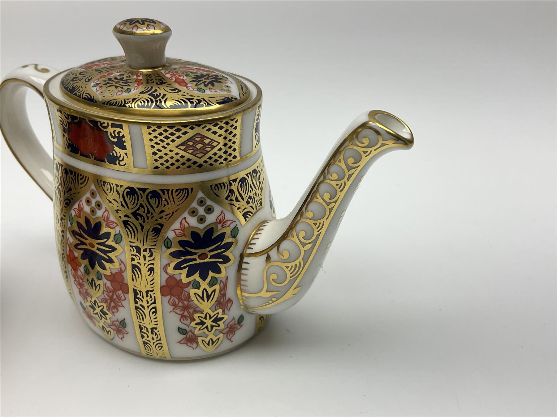 Royal Crown Derby Imari pattern cabaret set | Antiques