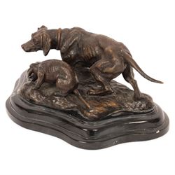 After Pierre Jules Mene, bronze sculpture of a hunting dog upon a marble base, H9cm 