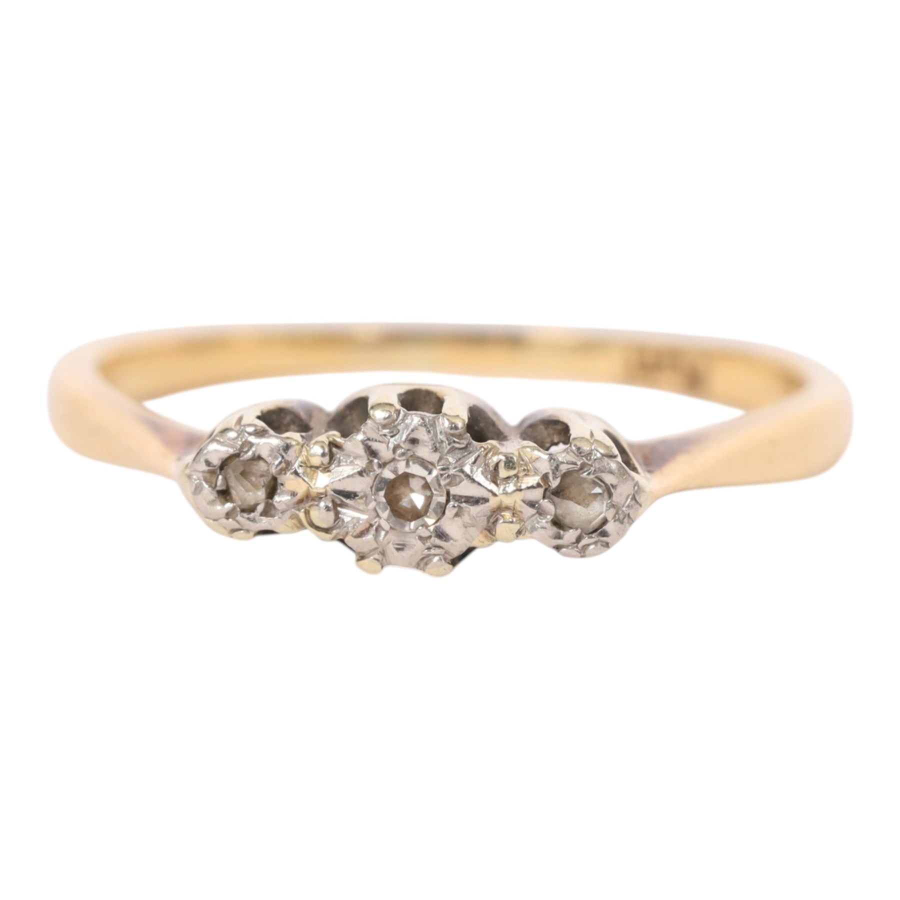 9ct gold illusion set diamond ring