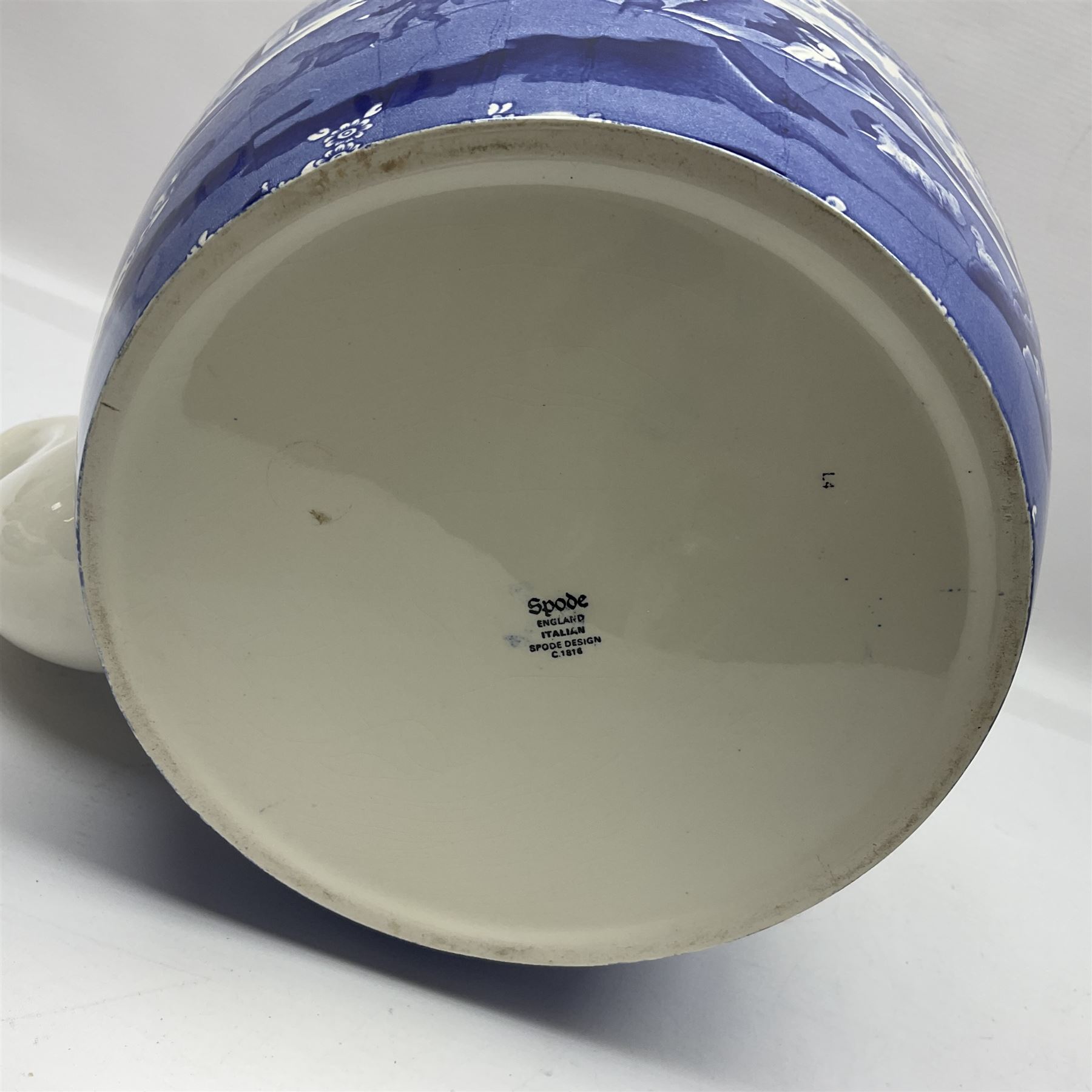 Spode blue and white kettle, decorated in the Italian pattern, with printed mark beneath, H30cm.