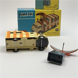 Corgi - Major 'Decca' Mobile Airfield Radar No.1106, boxed with internal packaging, near mint condition; and Decca Airfield Control Radar 424 Scanner, No.353, boxed, good condition (2)