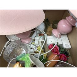 Shelley Maytime pattern sauce boat and saucer, Hornsea vases, blue and white Willow pattern dinner wares and a collection of other ceramics and glassware, in four boxes 