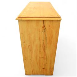 Victorian stripped pine chest, fitted with two short and three long drawers, turned wooden handles, shaped lower apron on bracket feet