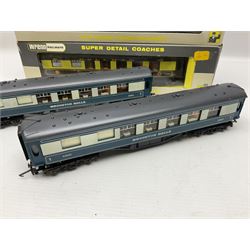 Wrenn '00' gauge - three Pullman passenger coaches 'Vera', 'Audrey' and 'Car No.86'; all boxed; and two 'Brighton Belle' 1st Class coaches Nos.S280S and S284S; both unboxed (5)