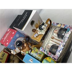 Gone Fishing Norman Rockwell The Saturday Evening Post figure, Animal Classics bird figure, Rington's novelty teapots, Fry's Chocolate reproduction box etc in three boxes