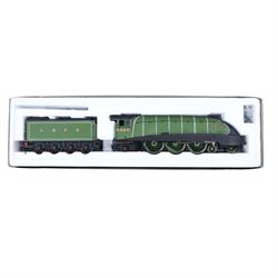 Two Bachmann 00 gauge class A4 locomotive and tenders, comprising no. 31962X 4-6-2 'Sir Murrough Wilson' no. 4499 and  no. 31956 4-6-2 'Golden Eagle' no. 4482, boxed