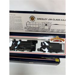 Four Bachmann Branch Line ‘00’ gauge Gresley J39 Class 0-6-0 locomotives, comprising 31851 no.64964 in BR black livery with early crest, 31851A no. 64958 in BR black with early emblem, 31852 no. 64967 in BR black with late crest and 31852A no. 64970 in BR black with late crest, all boxed 
