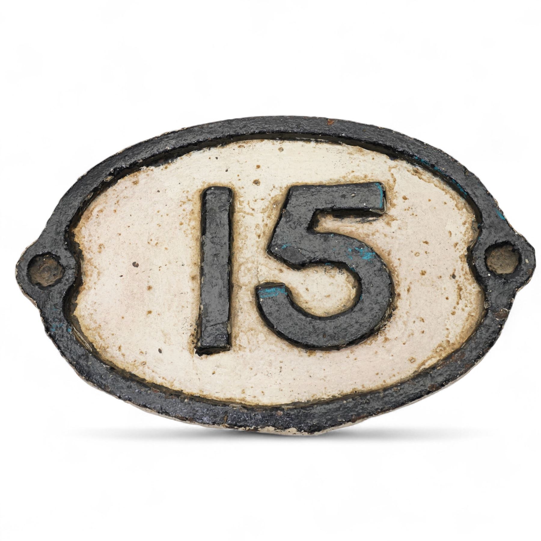 LNER Welch patent international signals lamp No711206, LMS lamp with bullseye lens, B.R.(M) lamp, another railway lamp, oval plate'15' and an LNER tin