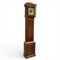 Late 20th-century oak cased 8-day longcase clock, in an 18th-century design case, flat-top...