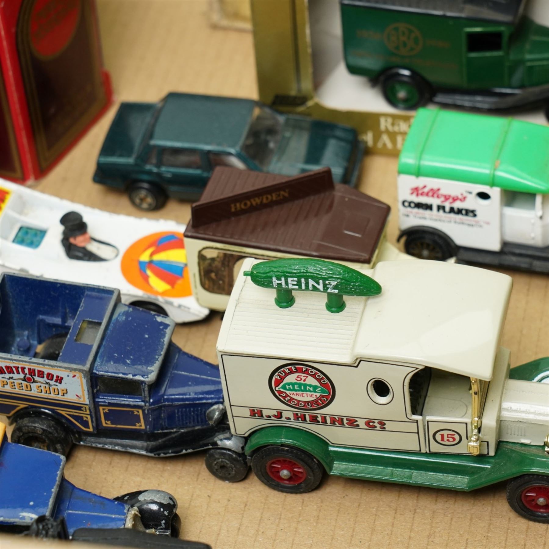 Die cast model vehicles including seven Models of Yesteryear, boxed and various others