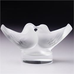  Lalique frosted glass figure of two cherubs  H8cm and another of two doves H4cm, both marked 'Lalique, France' (2)