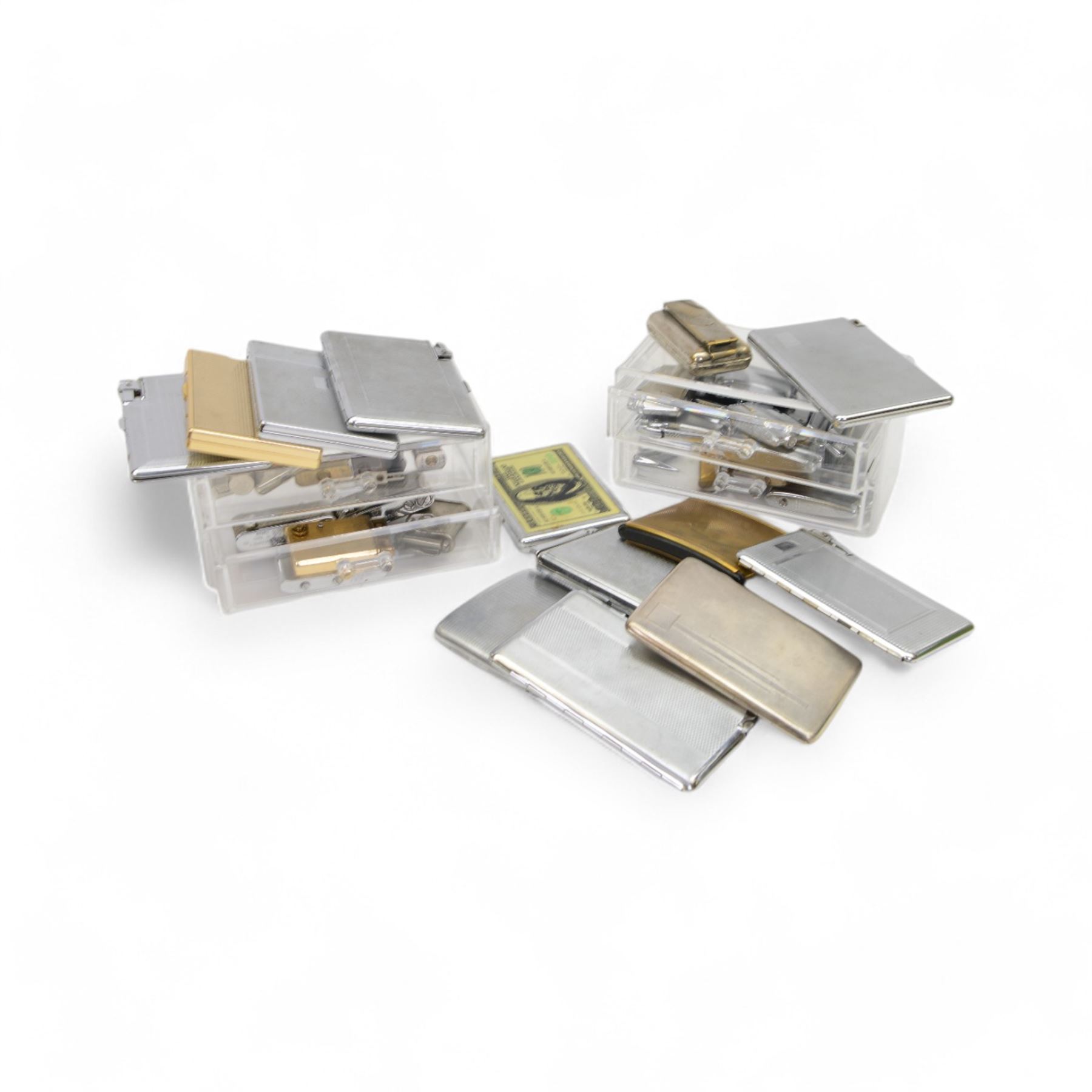 Collection of lighters including several Ronson Varaflame examples, together with several lighter cigarette cases including Mosda and Calibri examples