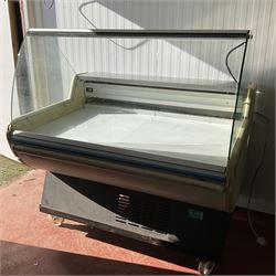 Koxka mobile serve-over display counter (1) - THIS LOT IS TO BE COLLECTED BY APPOINTMENT FROM DUGGLEBY STORAGE, GREAT HILL, EASTFIELD, SCARBOROUGH, YO11 3TX