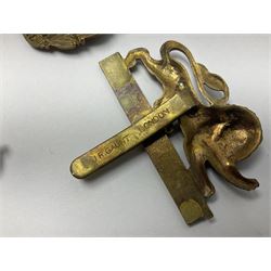 Twenty cap badges including Hertfordshire, Royal Sussex, Cambridgeshire, Hampshire, Notts and Derby, East Surrey, Herefordshire, South Lancashire, Devonshire, Bedfordshire, Durham Light Infantry etc (20)