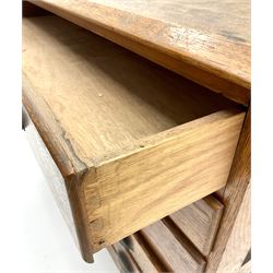 Early 20th century oak plan chest, six drawers