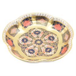 Royal Crown derby paperweight Athena Owl with gold stopper, together with two trinket dishes in imari 1128 pattern 