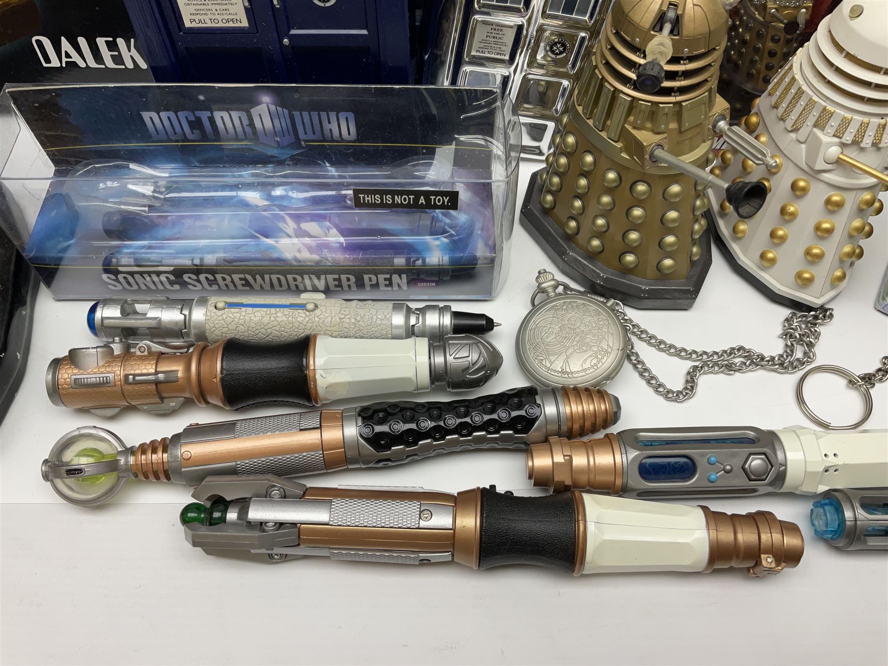 Doctor Who collectables to include ‘British Icon Dalek’ limited 50th anniversary edition in original box, collectors cookie jar, Dalek and Tardis related figures, sonic screwdrivers, small quantity of stamps, framed prints, books etc 