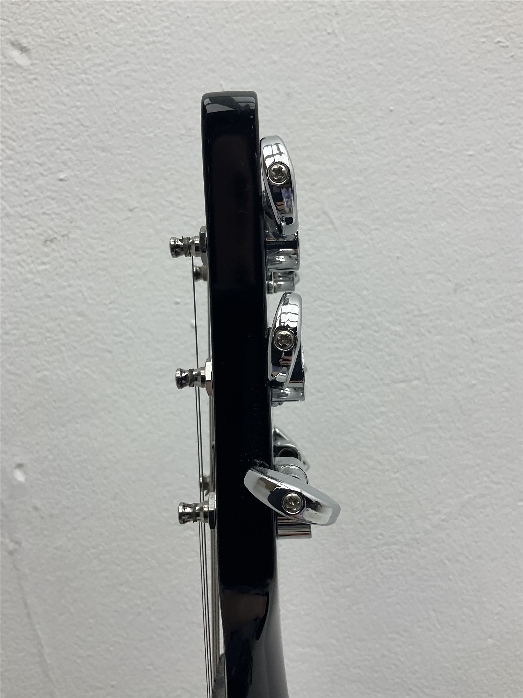 Italia Mondial electric guitar in blue with independent pick-ups, serial no.150066 L100cm; in original Italia carrying case 