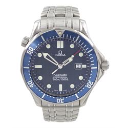 Omega Seamaster 300M gentleman's stainless steel quartz wristwatch, Ref. 2541.80.00, Cal. 1538, Serial No. 56421667, blue dial, on original strap with fold-over clasp, boxed with additional links